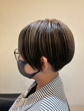 エヌアンドエーコンティ(N&A CONTi) モダンショートボブ×クールハイライト/ブリーチ