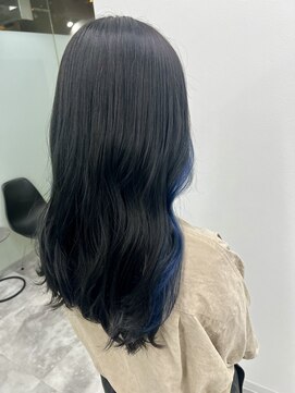 イーラ(era) アッシュ×イヤリングカラー/奥田朱香