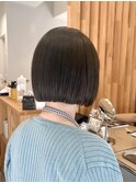 ミディアムヘア暗めカラーデザインカラーフェイスフレーミング