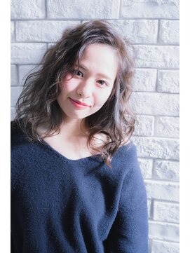 ミエル ヘア 新宿(miel hair) 〈mielhair新宿〉ゆるふわロブ　アースカラー