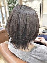 ジェービーヘア 稲毛(jb hair)&nbsp;大人ウルフペールベージュセクションカラーグラデーションカラー