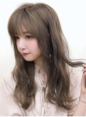 ペールベージュ×ニュアンスほつれウェーブ