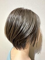 アトリア コースト 横浜(Atria Coast)&nbsp;【10代20代30代】ひし形シルエットクールボブｘグレイアッシュ