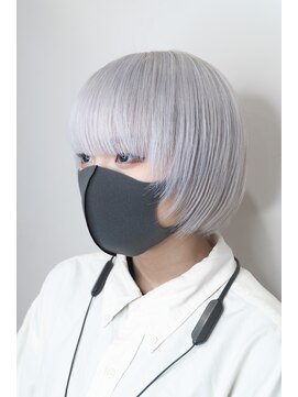 オブヘアーギンザ(Of HAIR GINZA) ホワイトブリーチ×顔周りレイヤーボブ