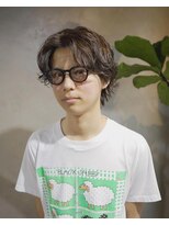 キュー(Cue_)&nbsp;無造作ウルフセンターパート×メンズパーマ