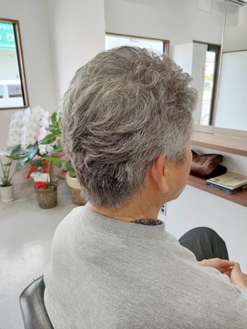 ガブ(GABU.) オールバック (ナチュラルパーマ)