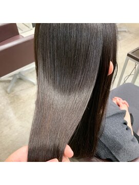 ラブレア(La-Brea) コスメストレート