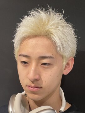 ヒロギンザ 仙台本店(HIRO GINZA) 【仙台】ホワイトブリーチ×スパイキーショート