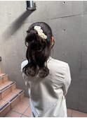 ルーズシニヨンヘアアレンジ
