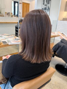 オートル 綱島店(AUTRE by FUGA hair) 切りっぱなしミディアム/グレージュ/白髪ぼかしハイライト