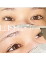 ベース(BASE)&nbsp;ラッシュリフト★