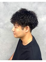ボルジェ(Bolge)&nbsp;メンズ波巻きパーマ、メンズスタイル