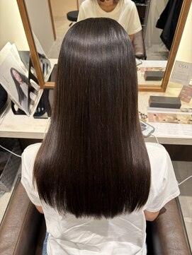 ザトエル 栄(THE TOEL) うねり強めの方の美髪縮毛矯正