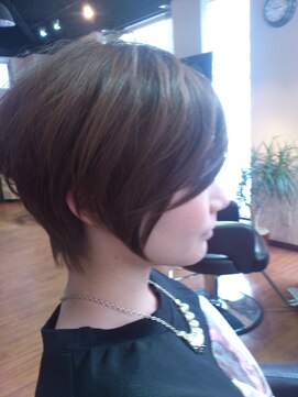 エル(Ailes) HANDSOMESHORT