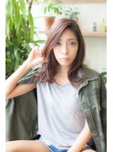 外ハネがグッド♪小顔エッジミディアム