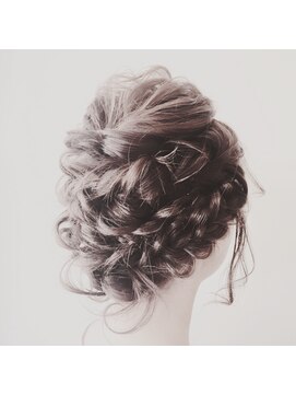 アンルーク ヘア(+1 unluke hair) [+1unluke]透明感×arrange