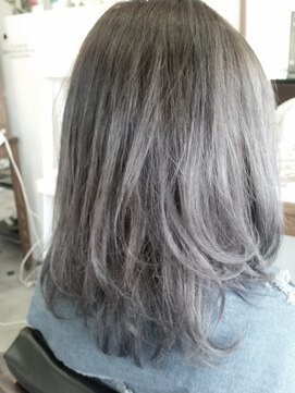 ベル(Belle) ゆるふわグレージュレイヤー