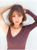 【遠藤　駿】耳かけ大人ミディアムレイヤー☆フォギーベージュ