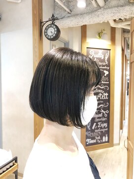 カルテット(Quartett) ミニマムボブ