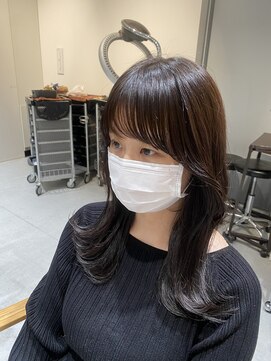 アリーズ(ALLYS) くびれレイヤーカット♪