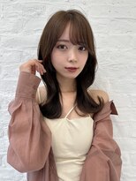 アフロート ルヴア(AFLOAT RUVUA)&nbsp;るなstyle 10代20代30代 柔らかベージュのくびれヘア 小顔カット