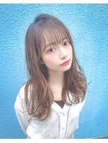 フィーカ(fiica)&nbsp;ミディアムスタイル　シースルーバング