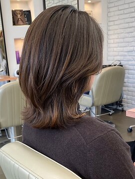 ディフィーノ 青山(DIFINO) 【DIFINO 青山】外ハネくびれ/ミディアム