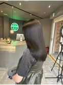 オリーブグレージュ