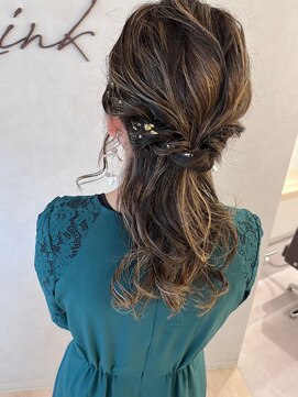 ハーフアップ/ハーフアレンジ/結婚式/平塚/卒業式/成人式/金箔