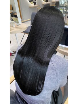 ジーナ 福岡天神(Zina) Deep Silver × Premium髪質改善トリートメント