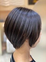 アール(Re)&nbsp;前下がりショート