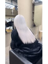 モニカ 原宿店(MONIQA)&nbsp;ホワイトカラー