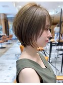 みね似合わせショートボブ30代40代50代前下がり小顔新宿丸顔面長