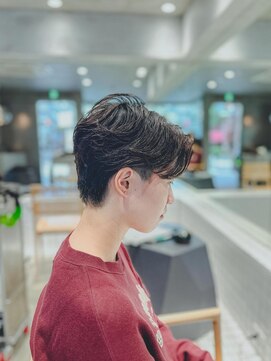 ニカイ(2F) スーツ短髪ツーブロック束感モテる黒髪シークレットパーマ流行