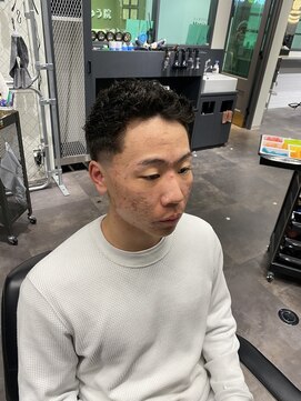 フランクスバーバーリベラルド 横浜(FRANK'S BARBER LIBERALD) テーパーフェードU