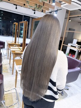 トゥルース 獨協大学前店(Hair&Make TRUTH) 艶感グレージュ