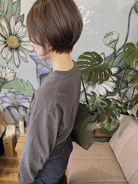 耳掛けショートボブ＊オリーブグレージュカラー＊Bambi松平愛