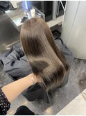 黒髪クラゲヘアー/オリーブグレー/小顔ココアベージュ
