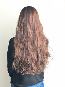 エイミー(Aimee) Aimee 町田 束感ウエーブ×ピンクベージュ