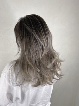 ジゼル(gisele) グレージュバレ