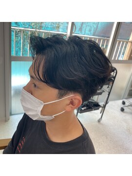 ニコフクオカヘアーメイク(NIKO Fukuoka Hair Make) 「NIKO」ふんわりセンターパートパーマ 福岡天神