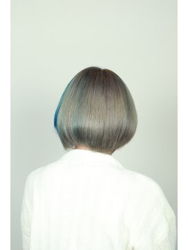 クリップ ジョイント ゴッド(CLIP JOINT GOD) ブルーとミルクティー