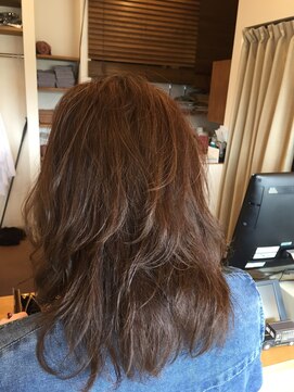 ツムギ(tsumugi HAIR DESIGN) ゆるふわレイヤー