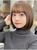 イメチェンショート外はねボブ美髪ブルーブラックワイドバング