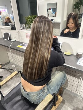 カラ ヘアーサロン(Kala Hair Salon) 筋感ハイライト