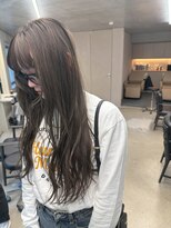 エウペ 渋谷(WEUPE)&nbsp;斜めバング/グレージュカラー/デザインカラー/シルキーベージュ