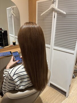 アンフィ 東京(Amphi) 【ULTOWAトリートメントでつくる!!ツヤツヤヘア♪】