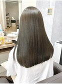 銀座　オリーブグレージュ　ぱつっとカット　カーキベージュ