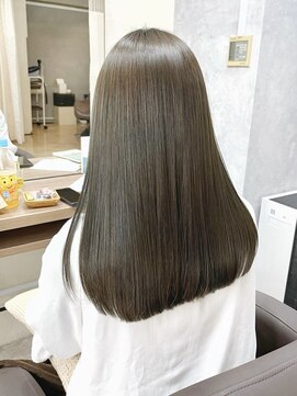 アンフィニー 銀座(ANFINI) 銀座　オリーブグレージュ　ぱつっとカット　カーキベージュ