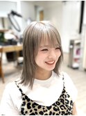 レイヤーボブ×ダブルカラーホワイトグレージュ